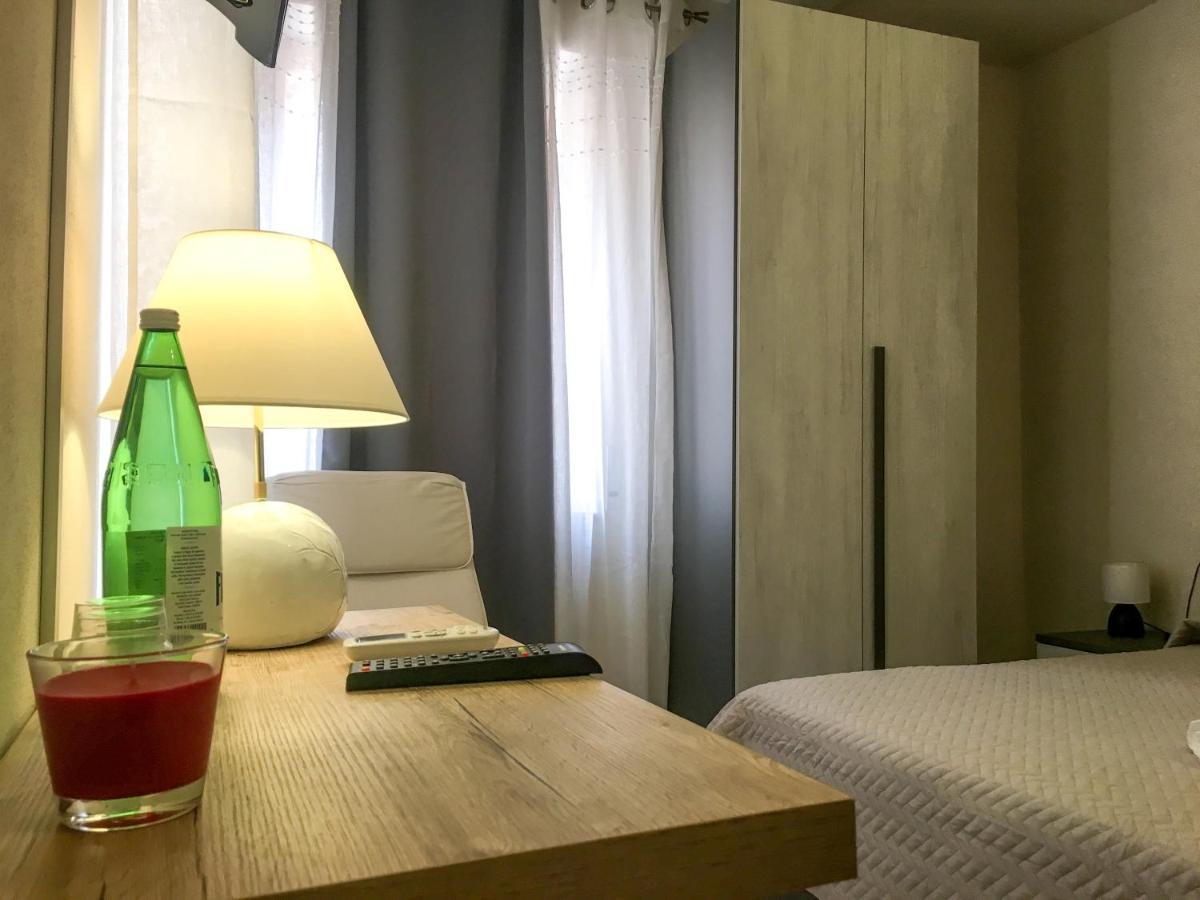 Dimora Conte Bed & Breakfast La Maddalena  Ngoại thất bức ảnh